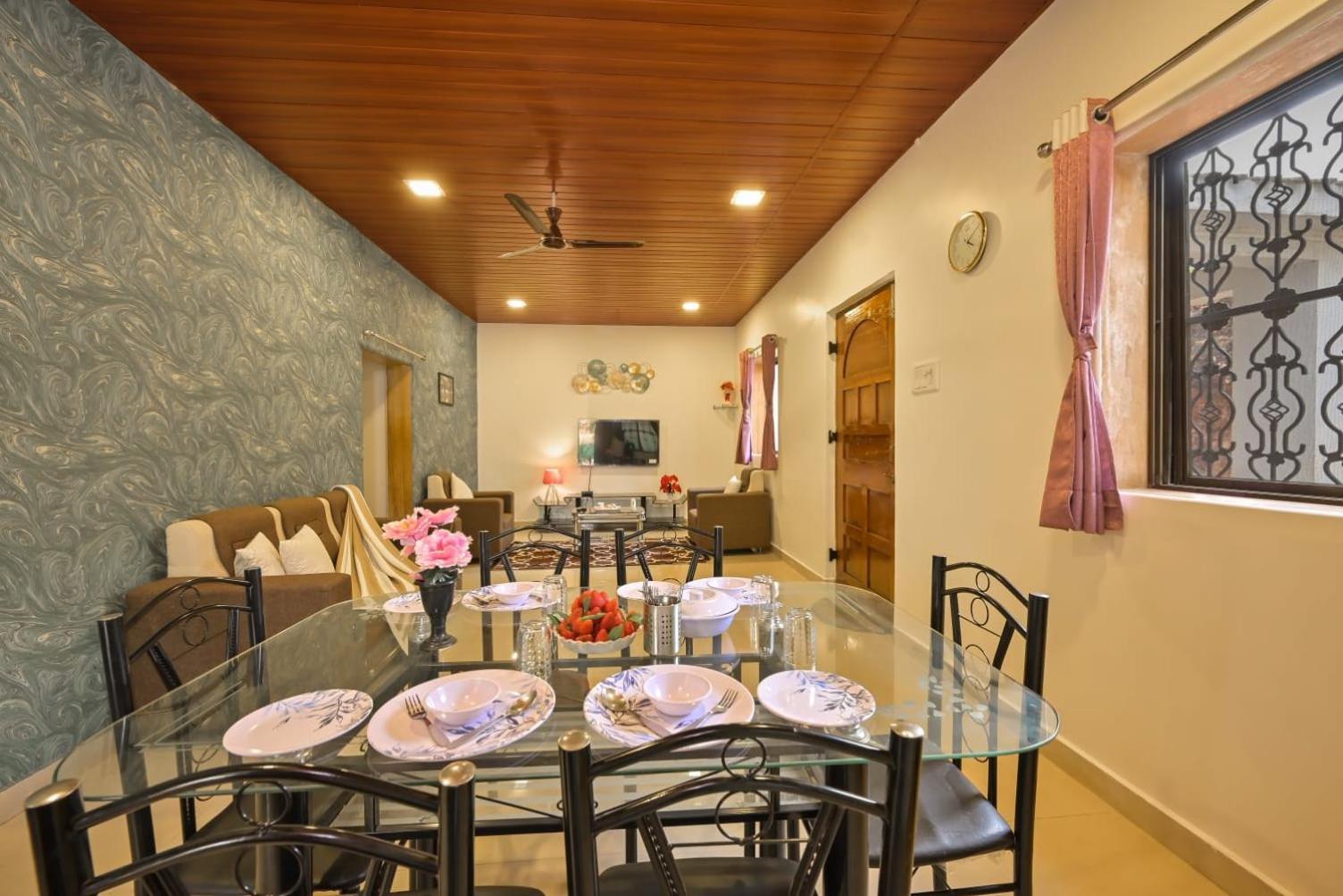 Homestay Lifeline -flamingo Luxurious Valley View 2bhk Infinity Pool With Huge Open Space *
