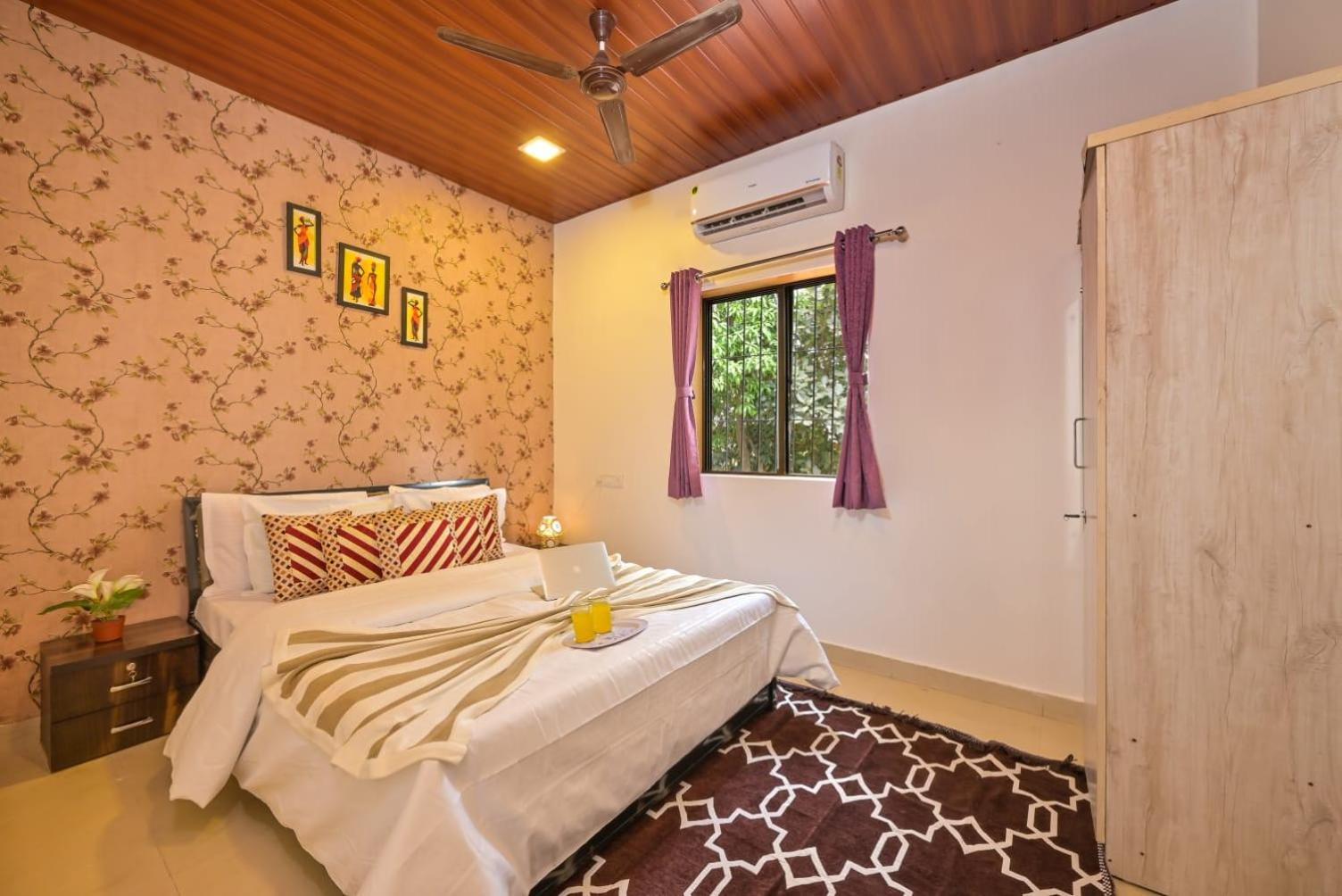 Lifeline -flamingo Luxurious Valley View 2bhk Infinity Pool With Huge Open Space Panchgani
