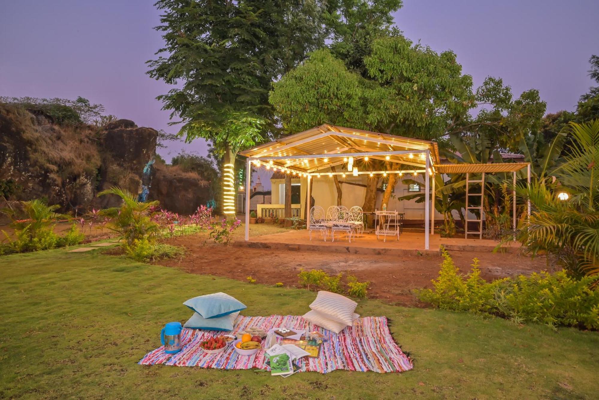 Lifeline -flamingo Luxurious Valley View 2bhk Infinity Pool With Huge Open Space *